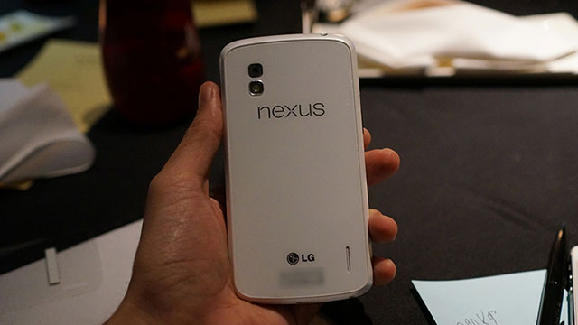 Neuer Anstrich: Google Nexus 4 in Weiß gesichtet